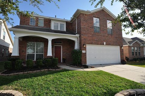 Photo of 2931 Silver Landing Lane, Dickinson, TX 77539 (MLS # 76419519)
