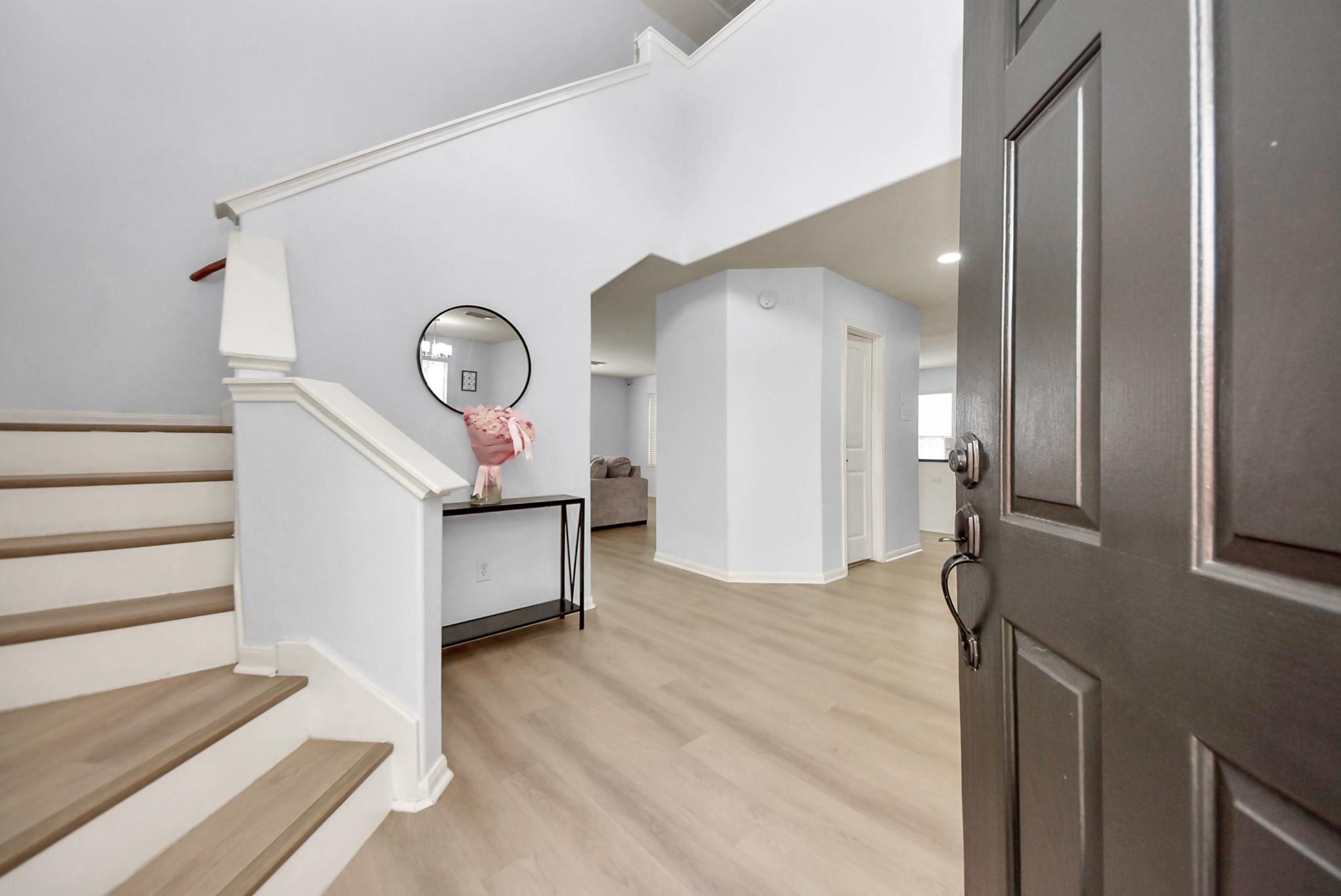 1054 Inverness Cove