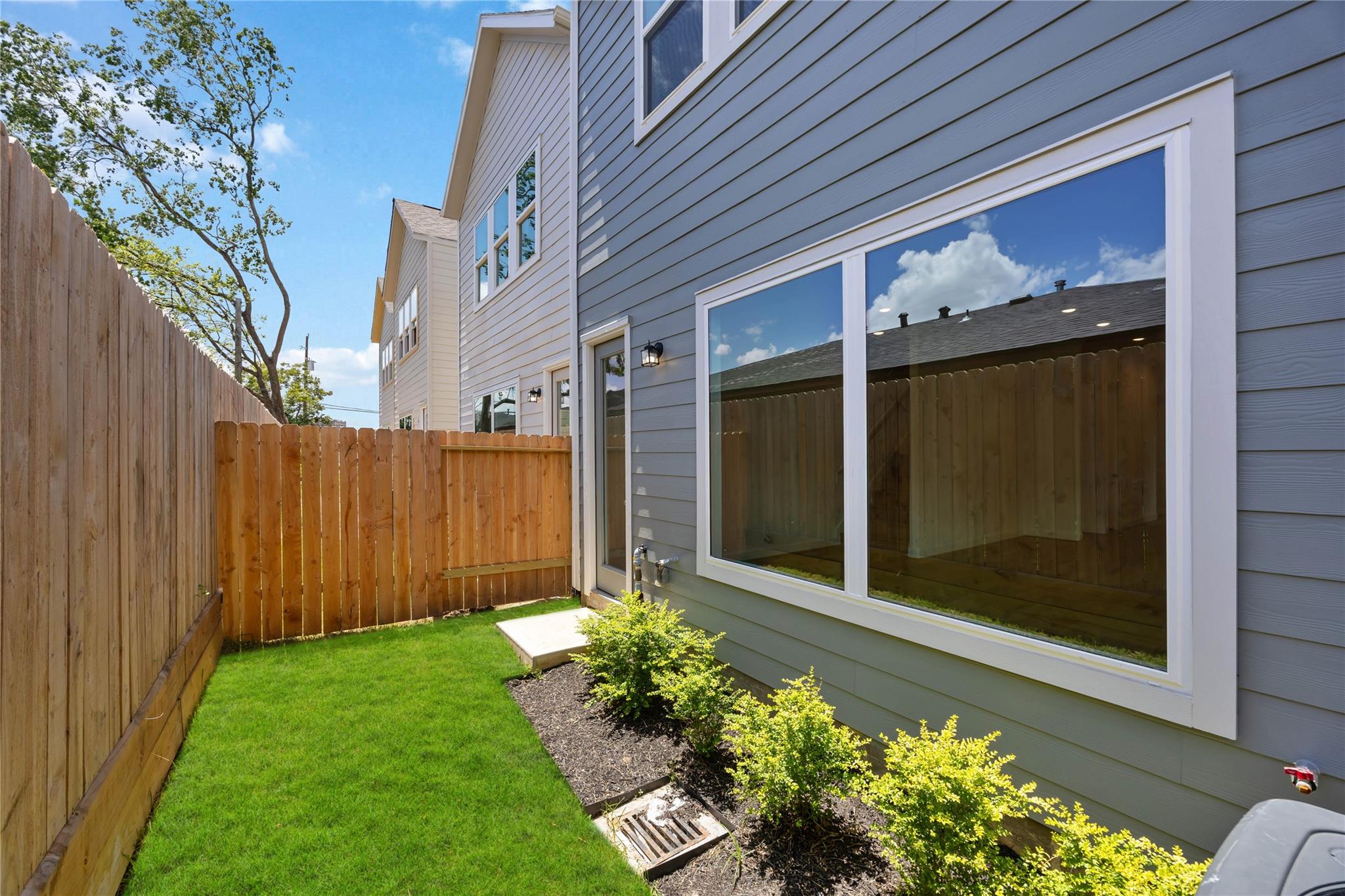 1530 W 34th Street
