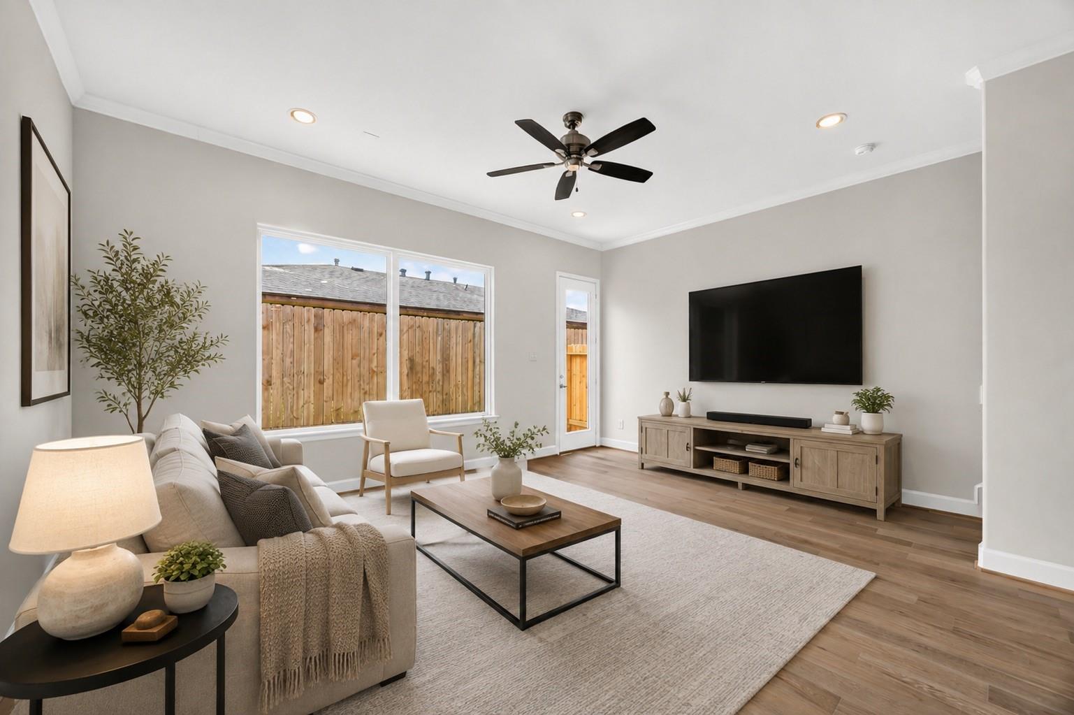 1530 W 34th Street