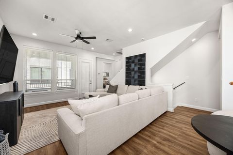 Tiny photo for 2718 Grand Fountains Drive #G, Houston, TX 77054 (MLS # 54376304)