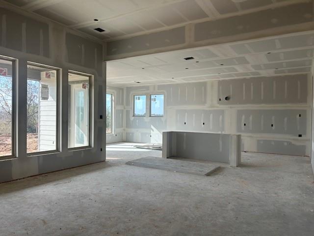 318 Legacy Point Drive