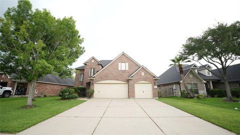 Photo of 2631 Aztec Court, League City, TX 77573 (MLS # 34397870) Photo of 2631 Aztec Court, League City, TX 77573 (MLS # 34397870)