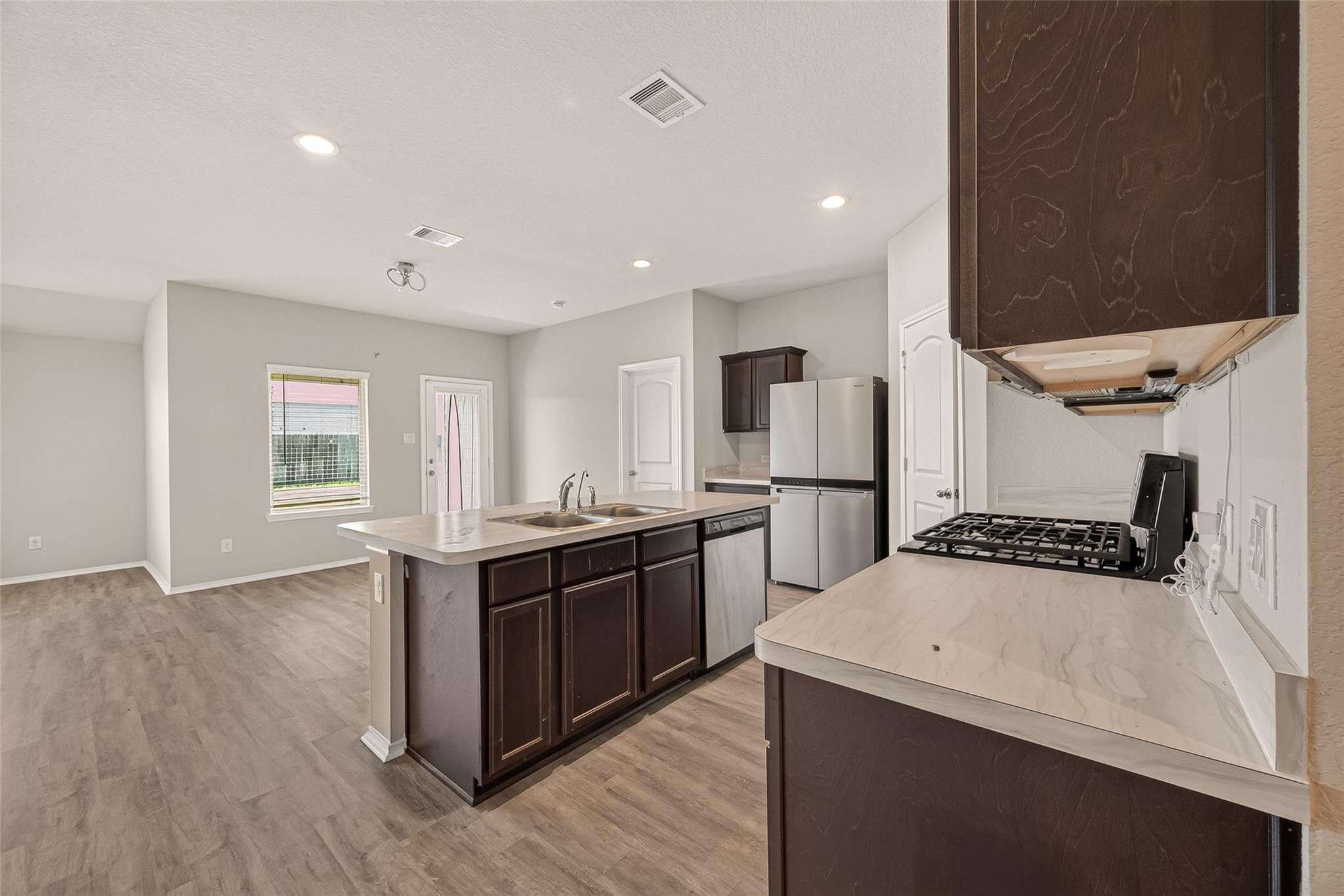 21606 Victoria Harbor Drive