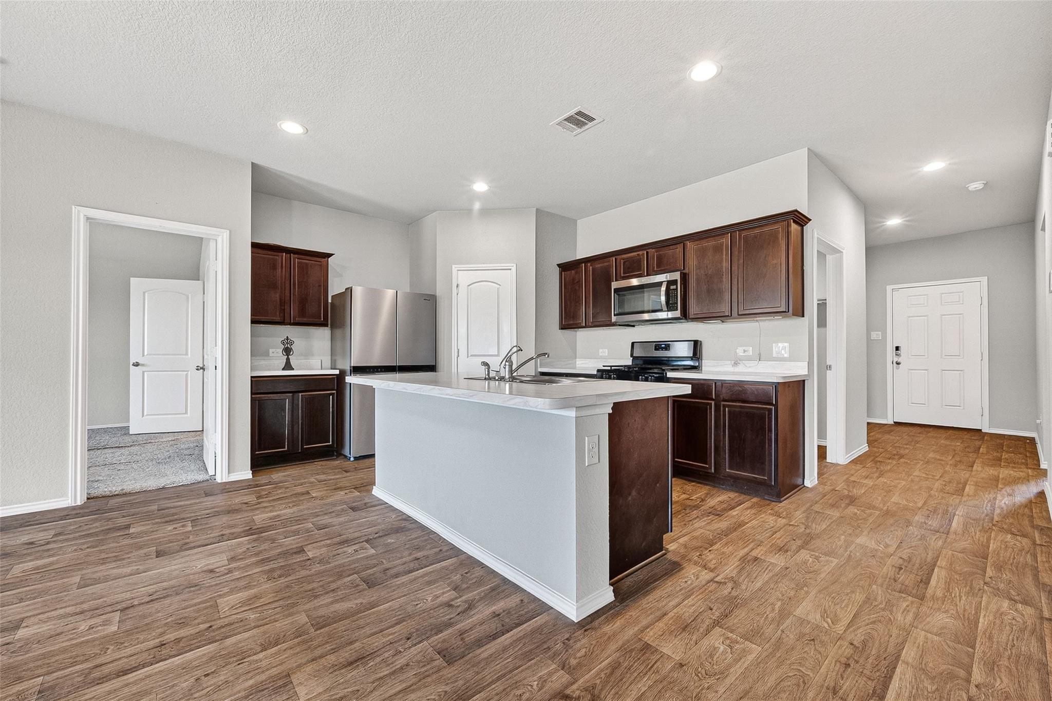 21606 Victoria Harbor Drive