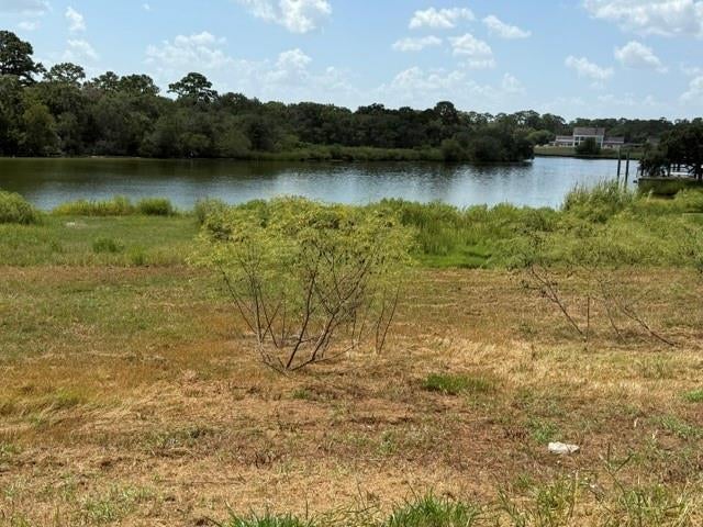 4412 Leslies Way