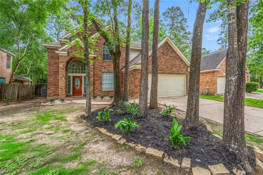 Photo of 78 N Lace Arbor Drive, The Woodlands, TX 77382 (MLS # 51741814)