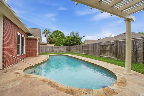 Tiny photo for 8027 Summer Brook Court, Sugar Land, TX 77479 (MLS # 44554593)