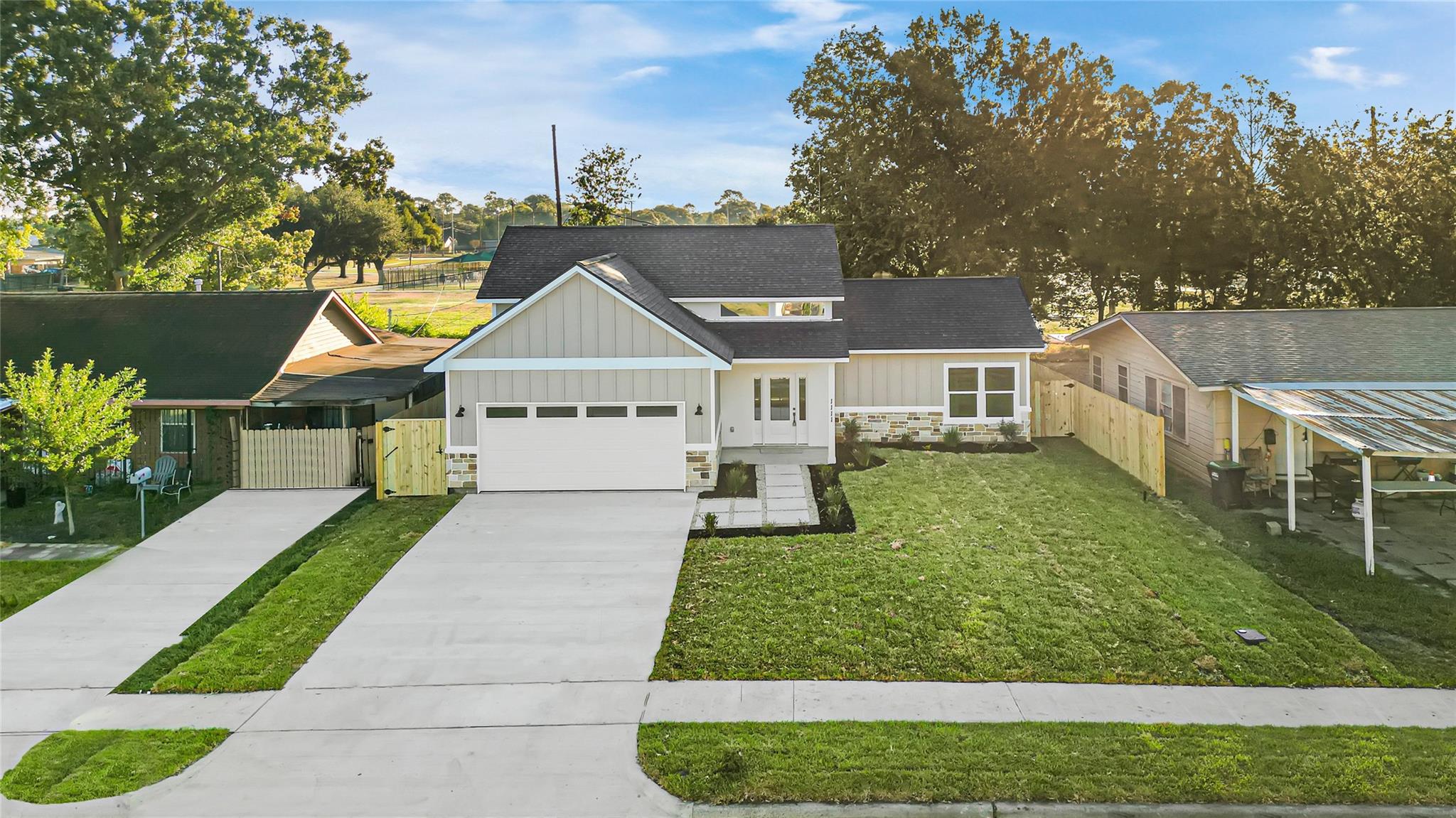 1111 Sunset Drive