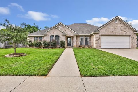 Photo of 210 Regal Lane, Liberty, TX 77575 (MLS # 45453601)
