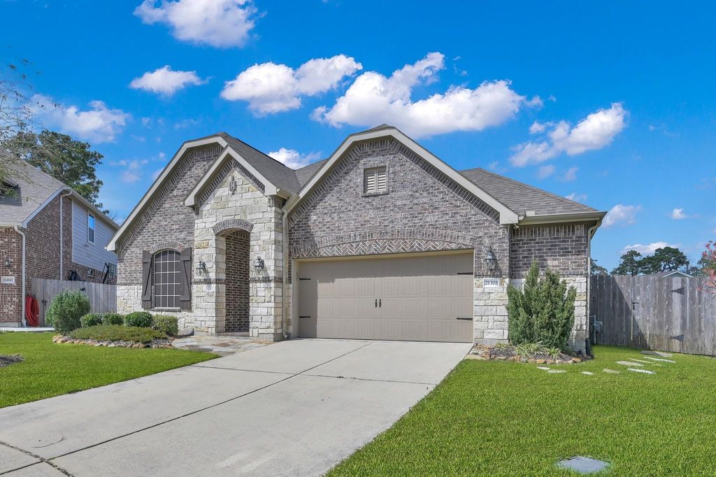 Photo of 21303 Hubbard Run Drive, Porter, TX 77365 (MLS # 96543592)