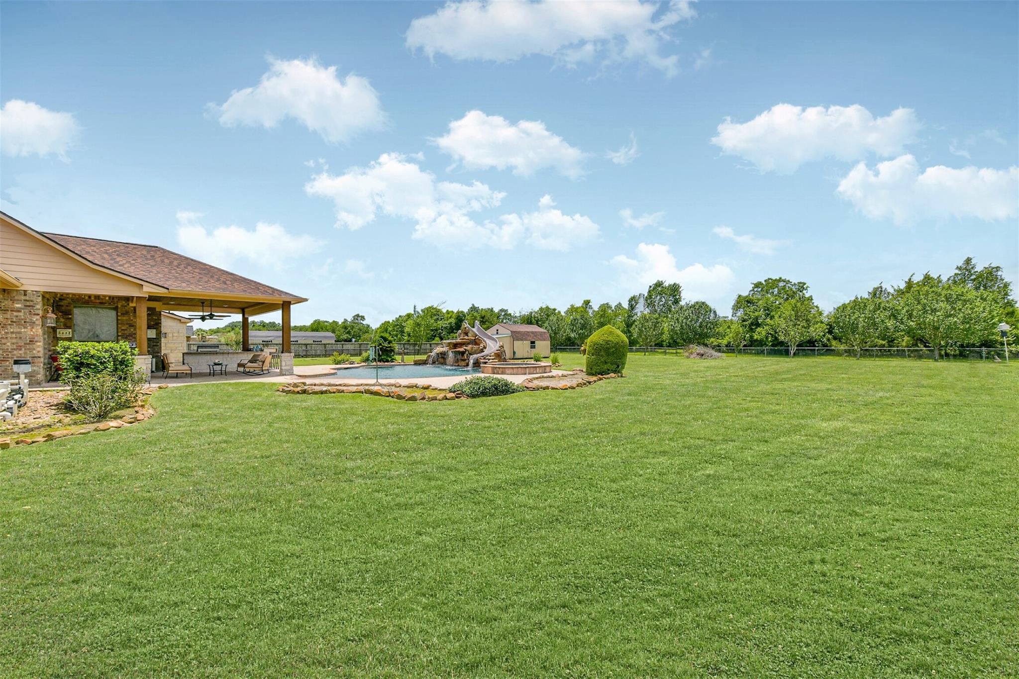 15403 Devin Lane