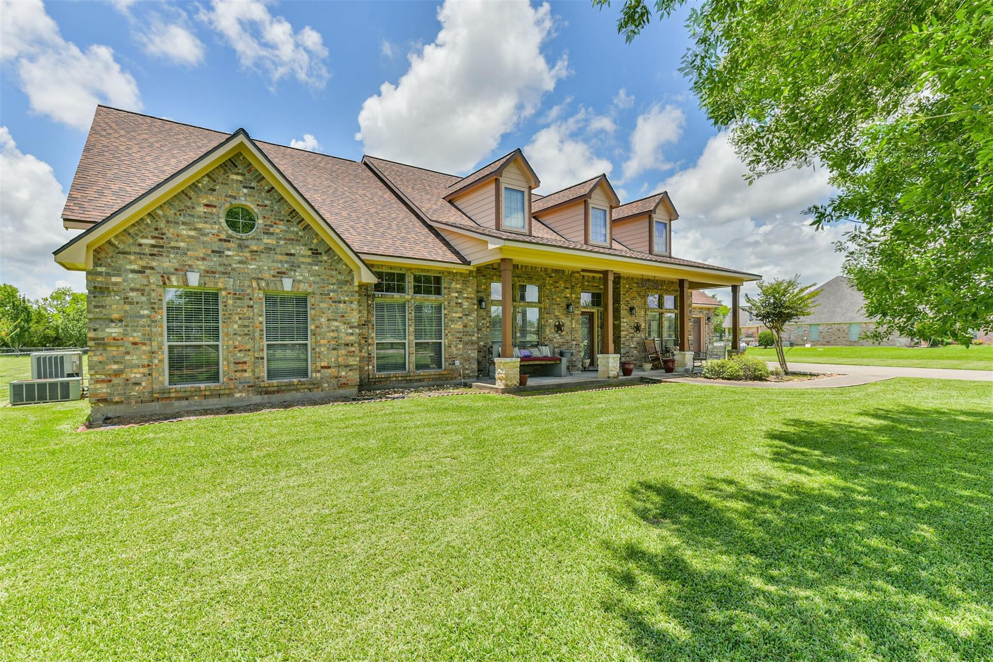 15403 Devin Lane