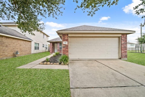 Homes For Rent - 1918 Nichole Woods Drive<br/> Houston, TX 77047