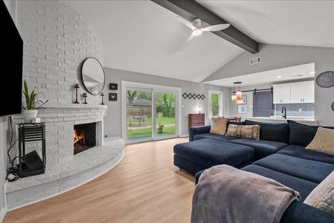 Photo of 1403 Seagate Lane, Houston, TX 77062 (MLS # 90486138)