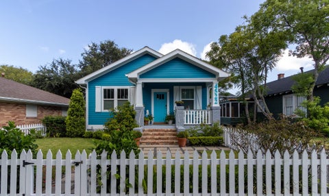 Photo of 4522 Avenue P, Galveston, TX 77551 (MLS # 96669888)