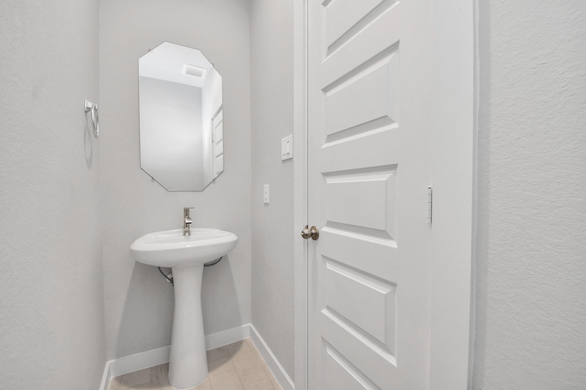 5826 Madison Trail Drive