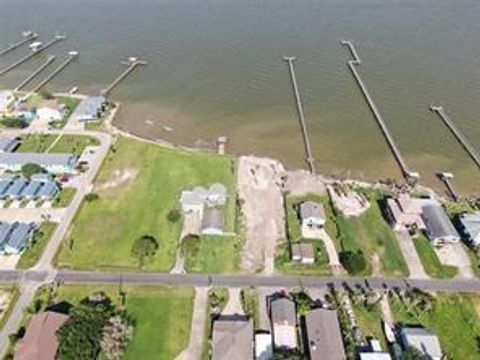 Vacant Land For Sale - 1002 5th<br/> San Leon, TX 77539