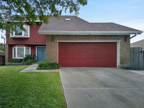 Photo of 3213 Kleinmann Avenue, Galveston, TX 77551 (MLS # 6193889)