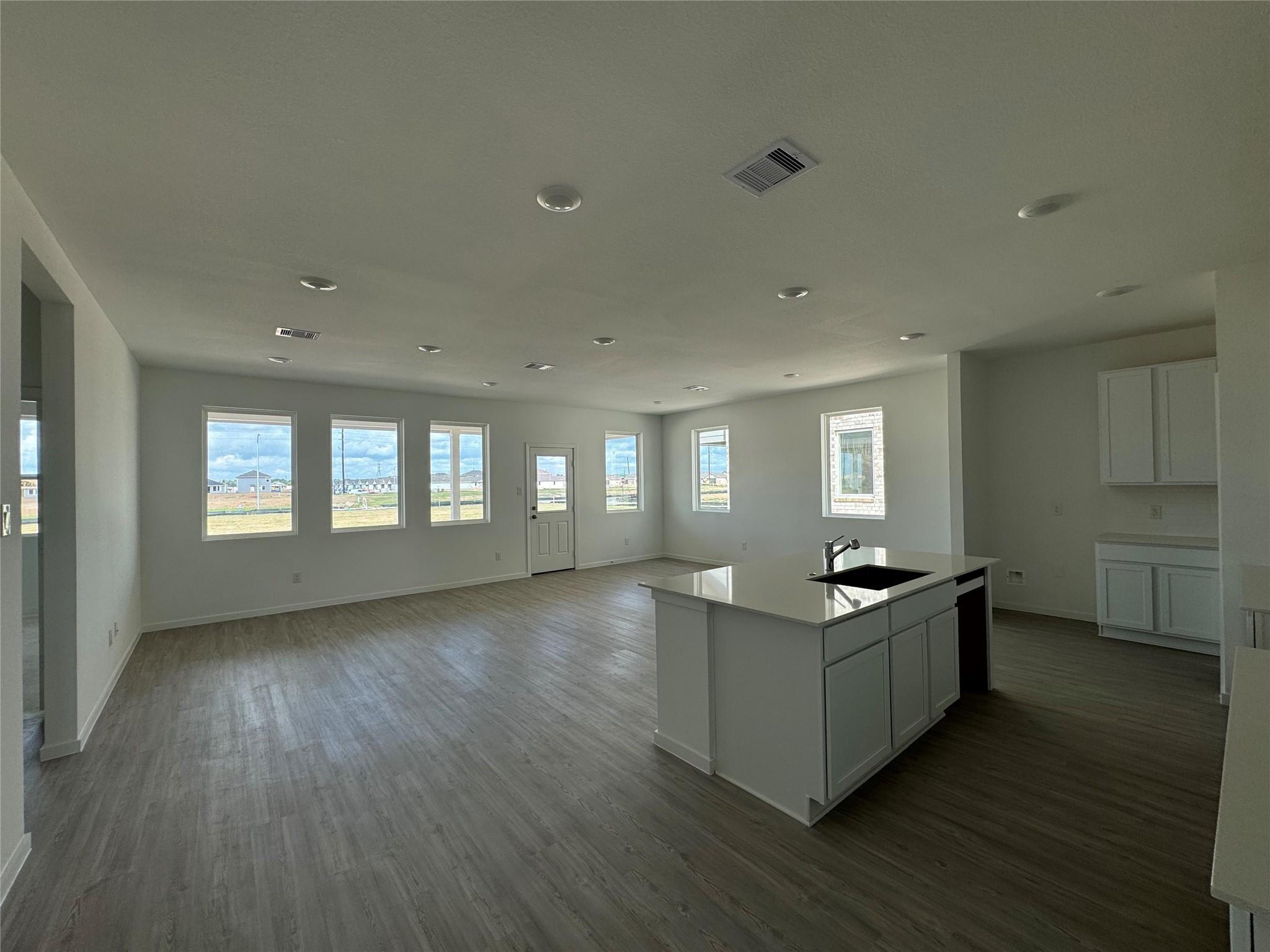 5431 Calico Bass Court