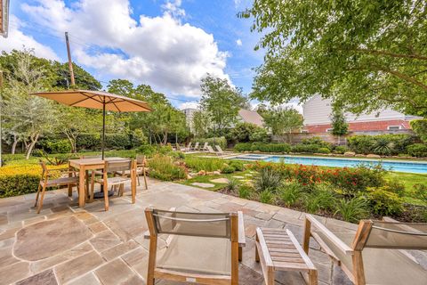 Photo of 2240 Shakespeare Street, Houston, TX 77030 (MLS # 10626165)