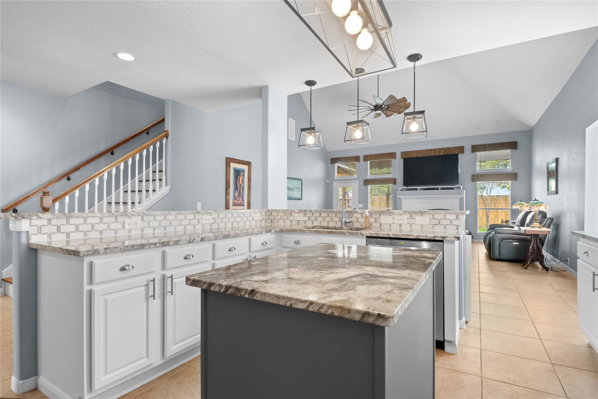 2914 Sandleigh Drive