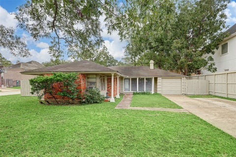 Photo of 5411 Evergreen Street, Bellaire, TX 77401 (MLS # 83150099)