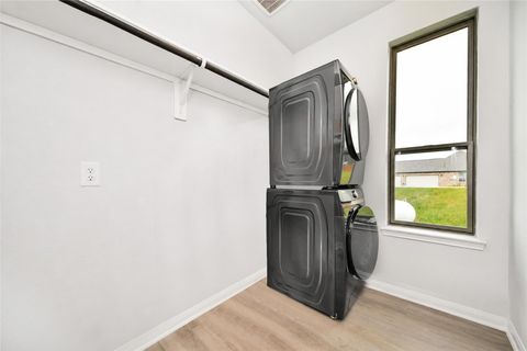 Tiny photo for 160 Barton Place Drive, Cleveland, TX 77327 (MLS # 54272745)