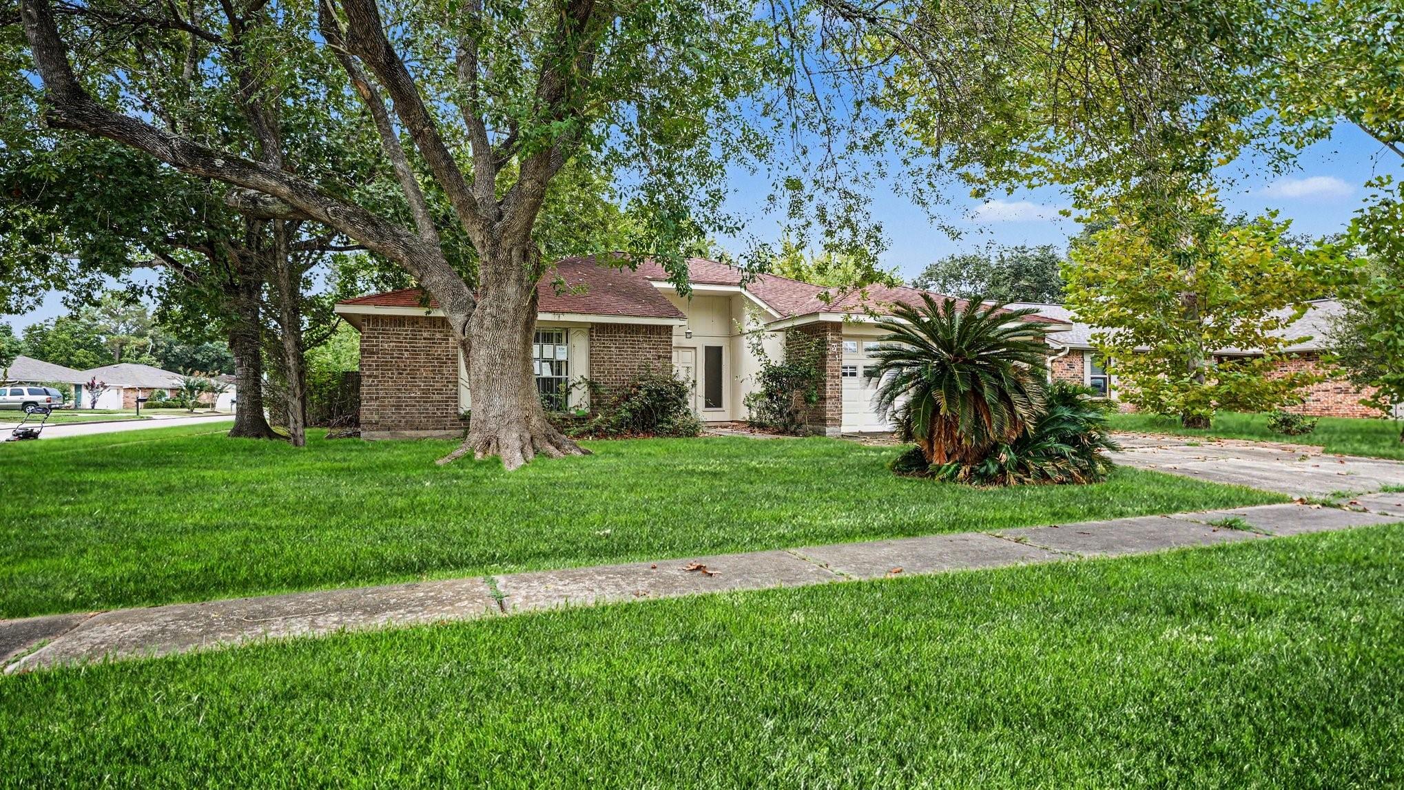 131 Meadow Bend Street