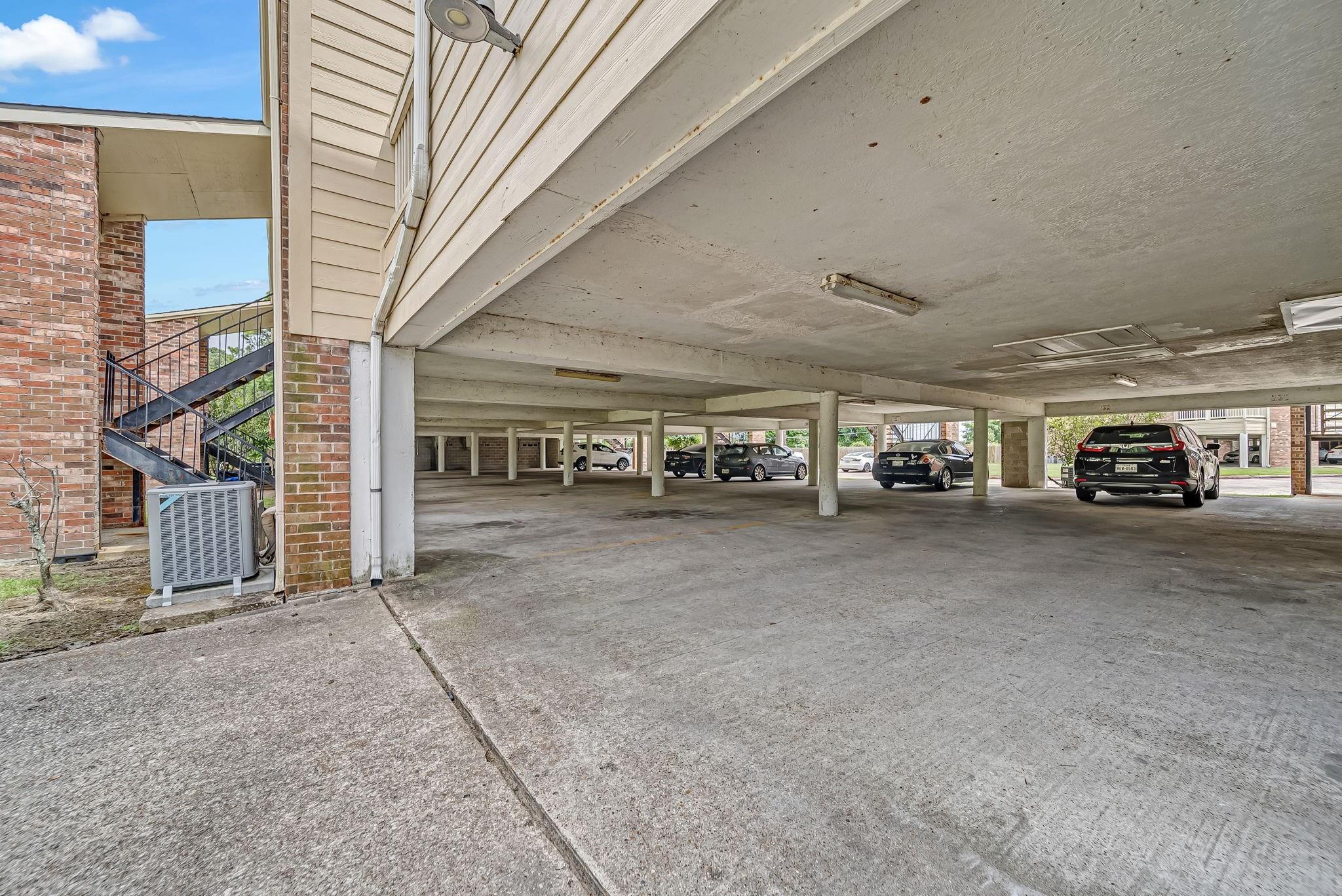 2501 Gulf Freeway 256D