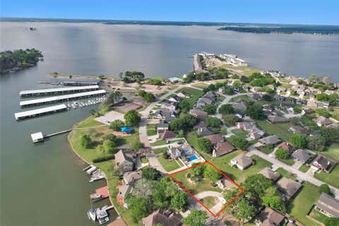 Photo of 6878 Kingston Cove Lane, Willis, TX 77318 (MLS # 13023761)