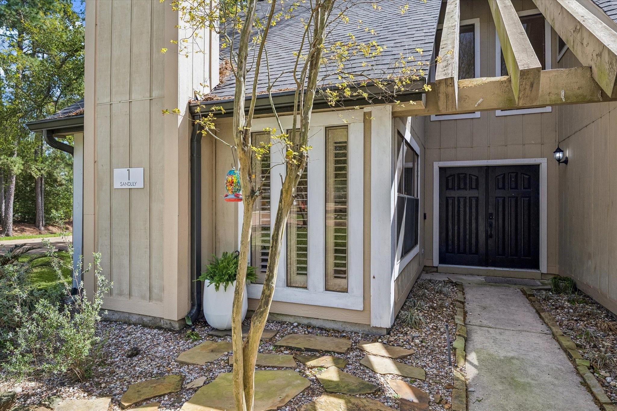 1 Sandlily Court