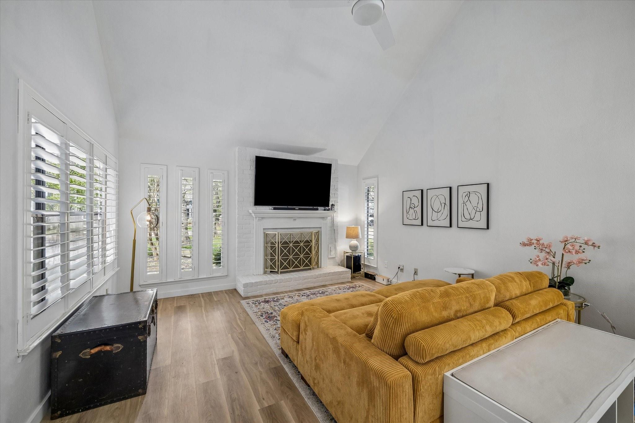 1 Sandlily Court