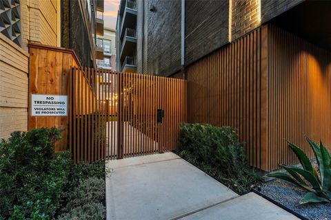 Tiny photo for 170 Malone Street #3101, Houston, TX 77007 (MLS # 64702062)
