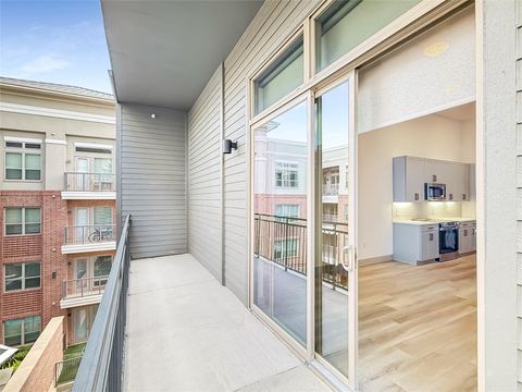Tiny photo for 170 Malone Street #3101, Houston, TX 77007 (MLS # 64702062)