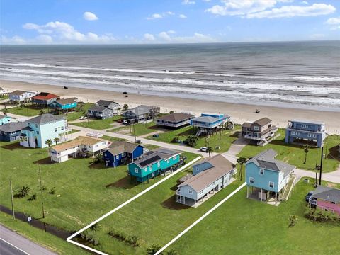Photo of 16634 Jamaica Beach Road, Jamaica Beach, TX 77554 (MLS # 22440647)