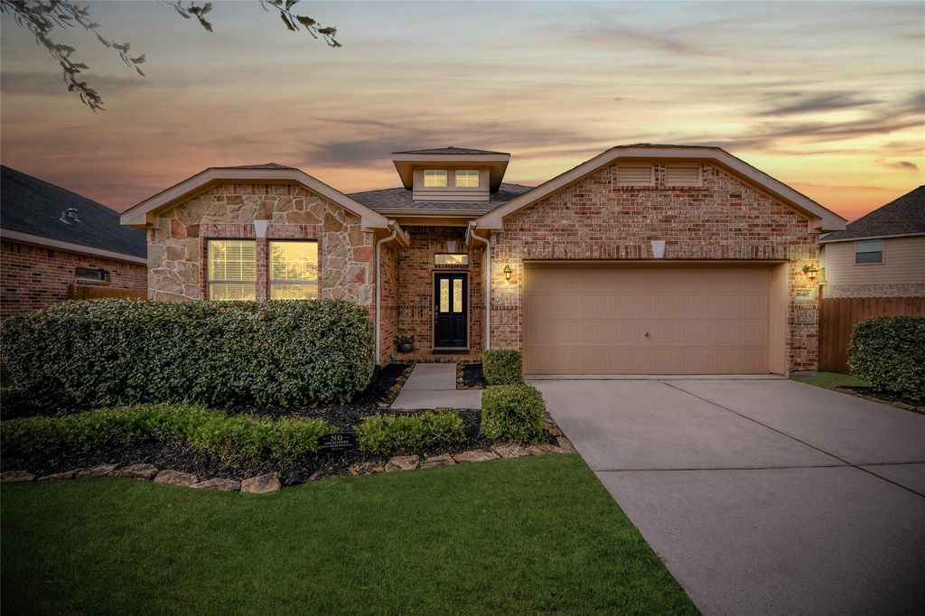 Photo of 1640 Canchola Lane, League City, TX 77573 (MLS # 80284753)