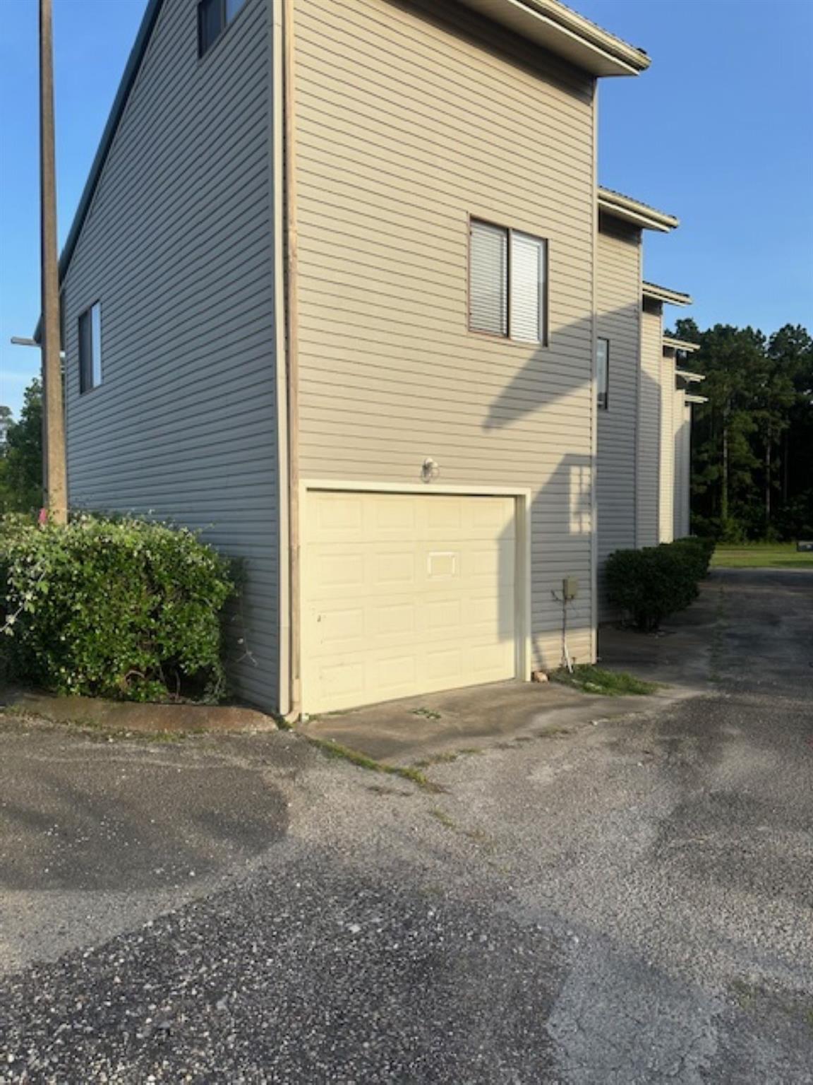 501 Bass Boat Village Lane 206