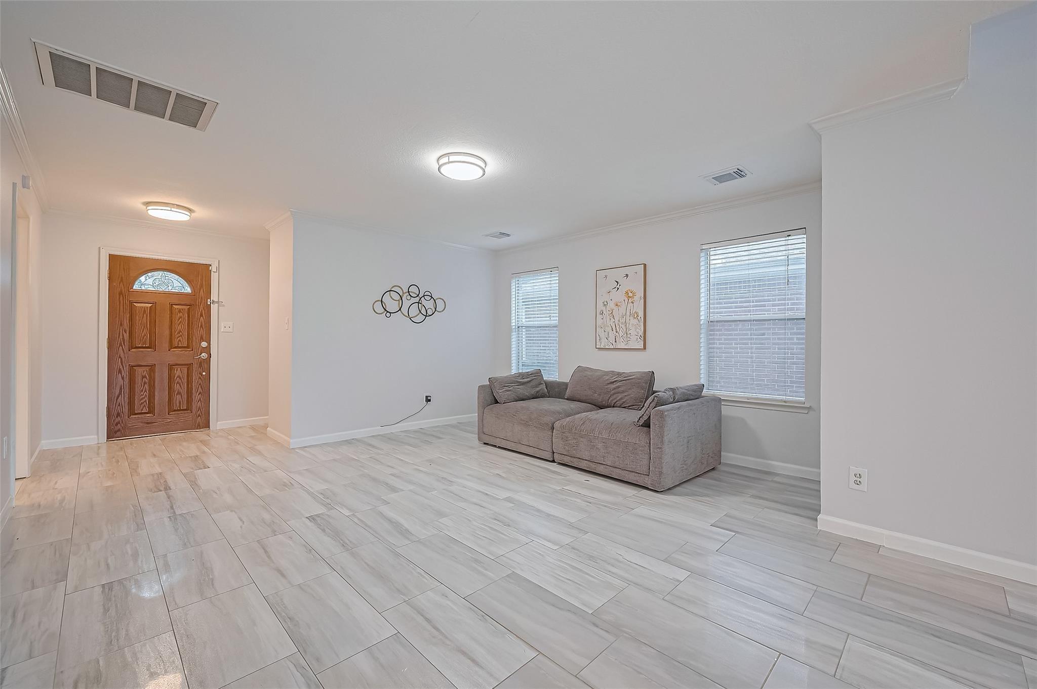 5914 Clerkenwell Drive