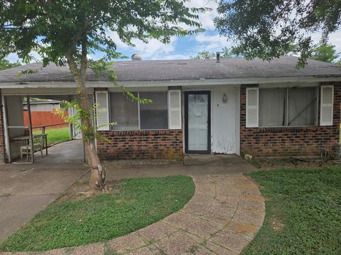 Photo of 1903 Carroll Circle, Bryan, TX 77803 (MLS # 12520895) Photo of 1903 Carroll Circle, Bryan, TX 77803 (MLS # 12520895)