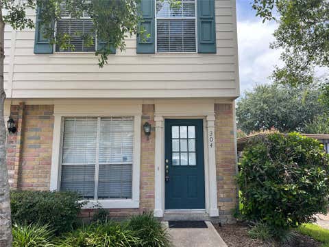 Photo of 2808 Grants Lake Boulevard #304, Sugar Land, TX 77479 (MLS # 97386020)