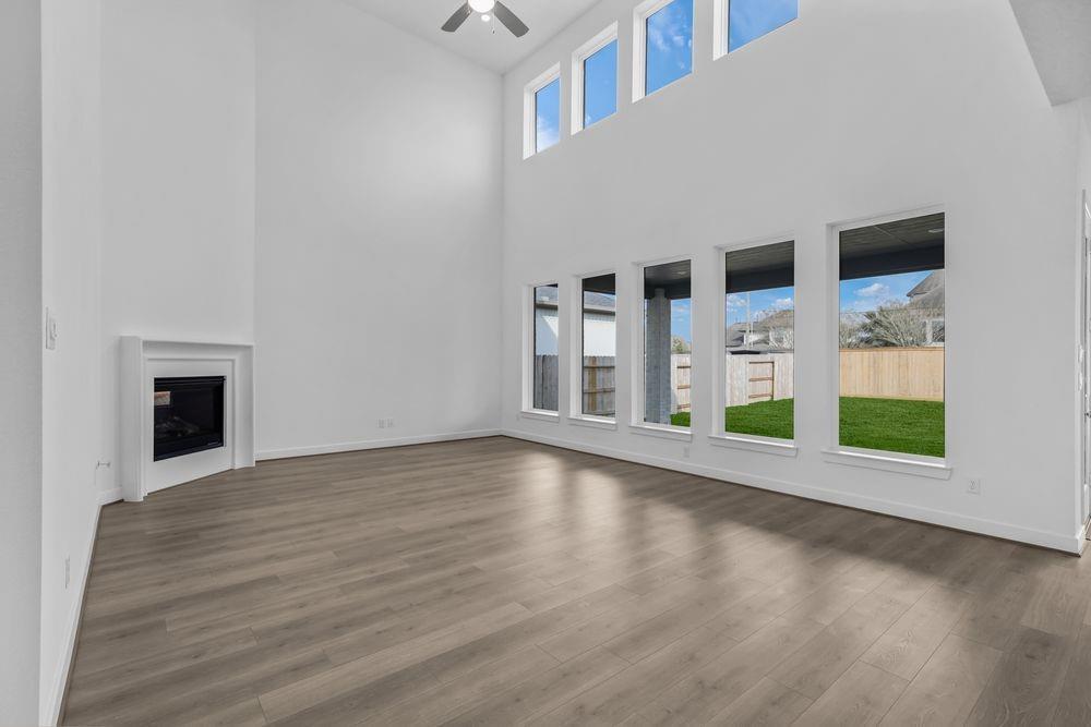 1653 Birch Lake Bend