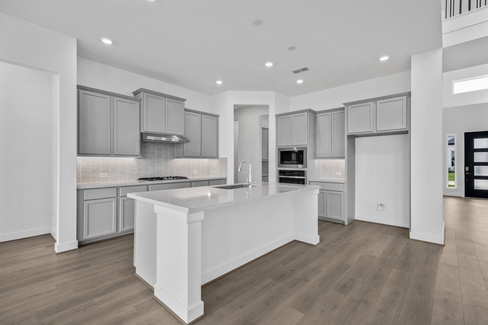 1653 Birch Lake Bend