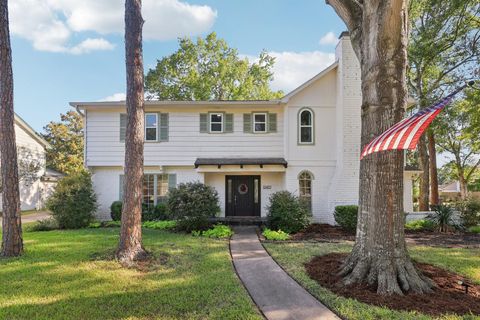 Photo of 12427 Westmere Drive, Houston, TX 77077 (MLS # 29580540) Photo of 12427 Westmere Drive, Houston, TX 77077 (MLS # 29580540)