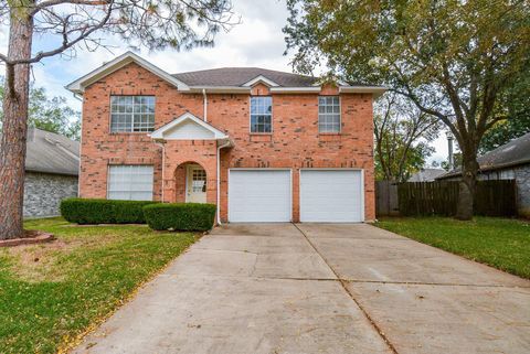 Photo of 17023 Blue Mist Circle, Sugar Land, TX 77498 (MLS # 95256258)