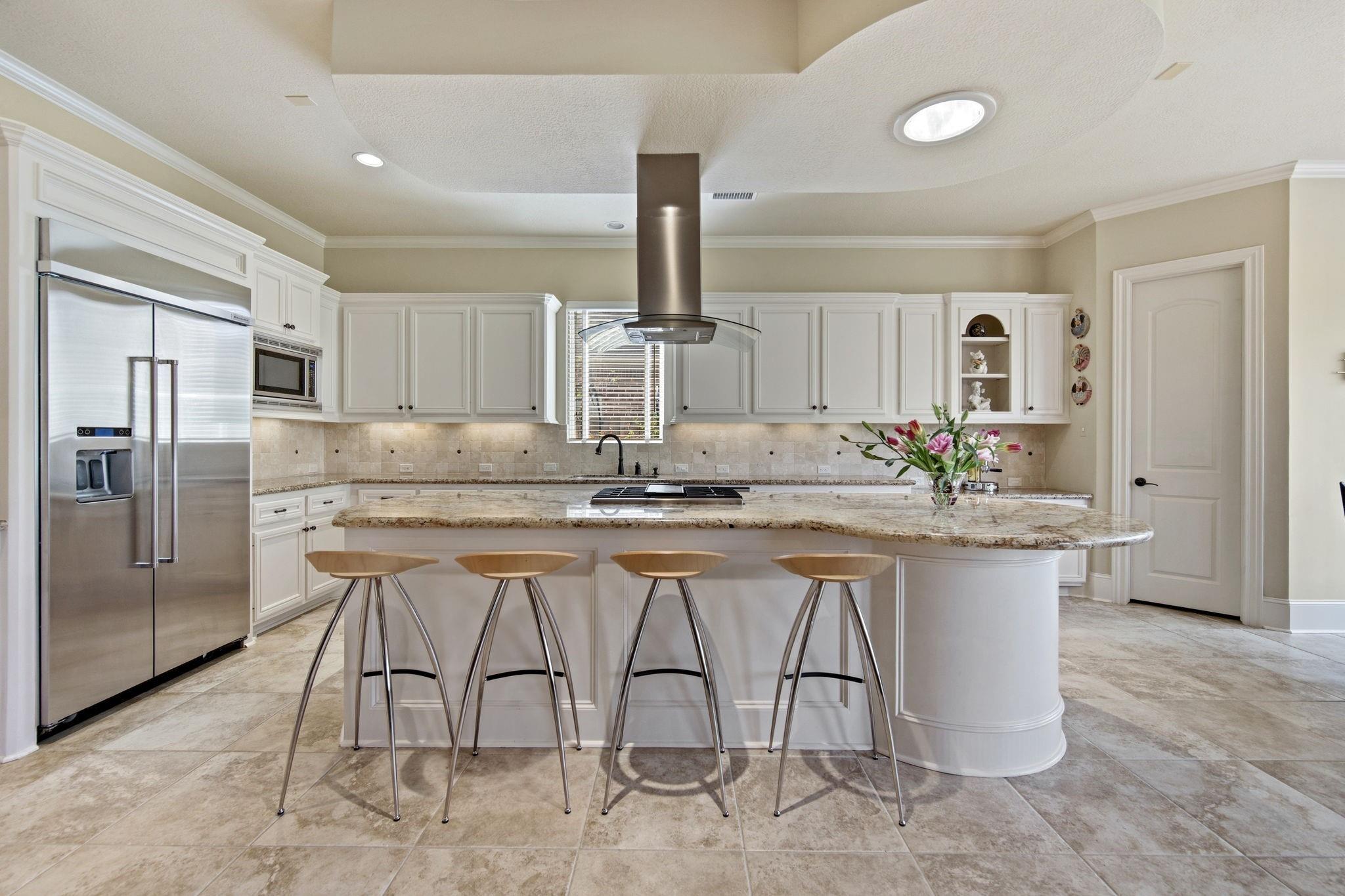 3303 N Cotswold Manor Drive