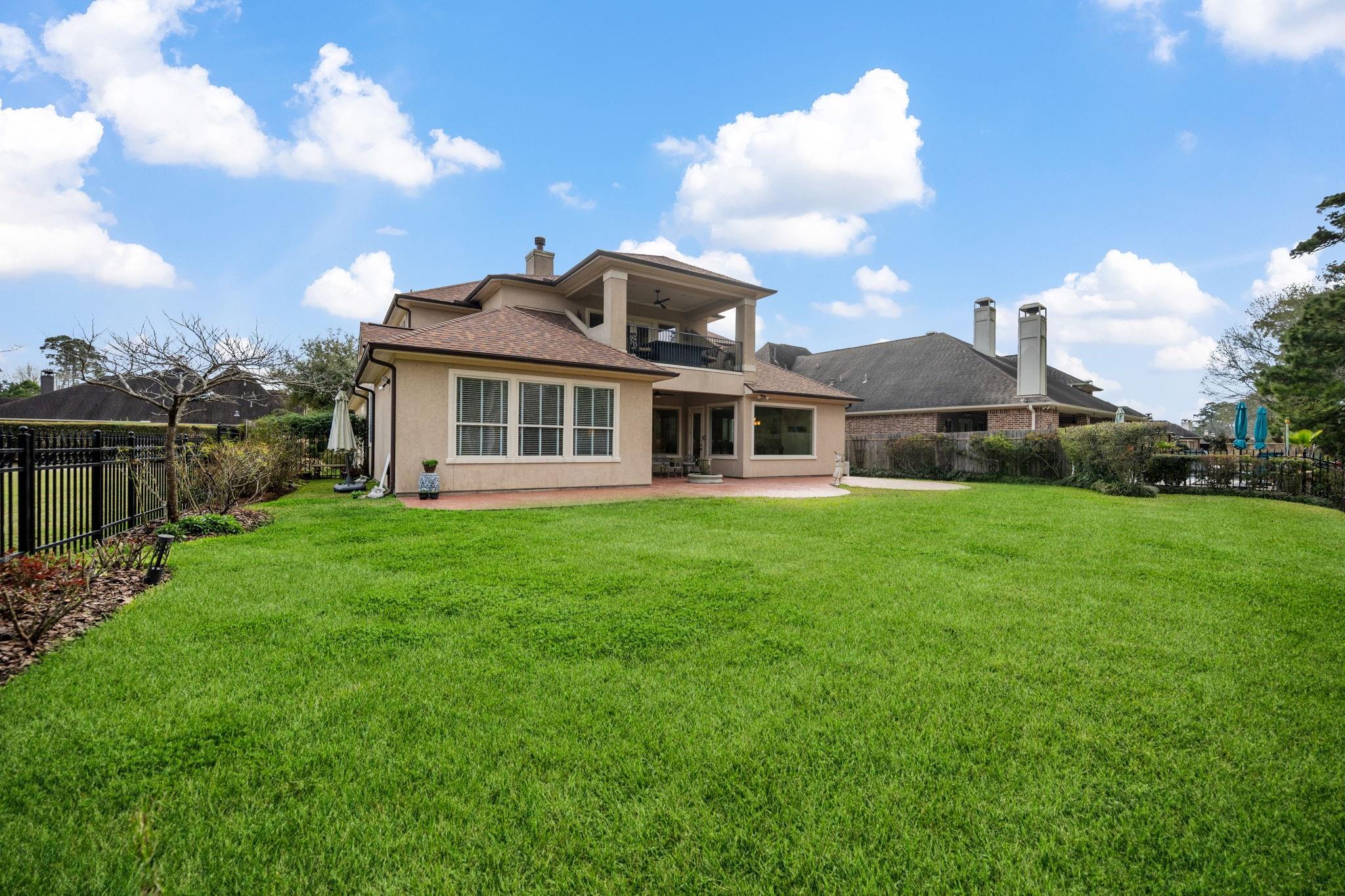 3303 N Cotswold Manor Drive