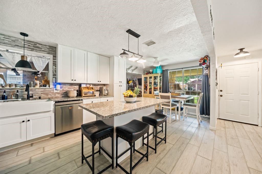 Photo of 2602 Tinechester Drive, Houston, TX 77339 (MLS # 8531817)