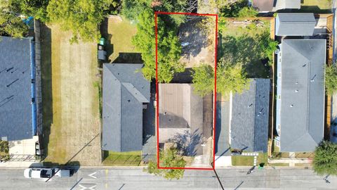 Photo of 919 E 32nd Street, Houston, TX 77022 (MLS # 5315092)