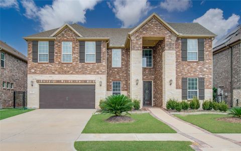 Photo of 66 Zenith Lane, Sugar Land, TX 77498 (MLS # 12144818)